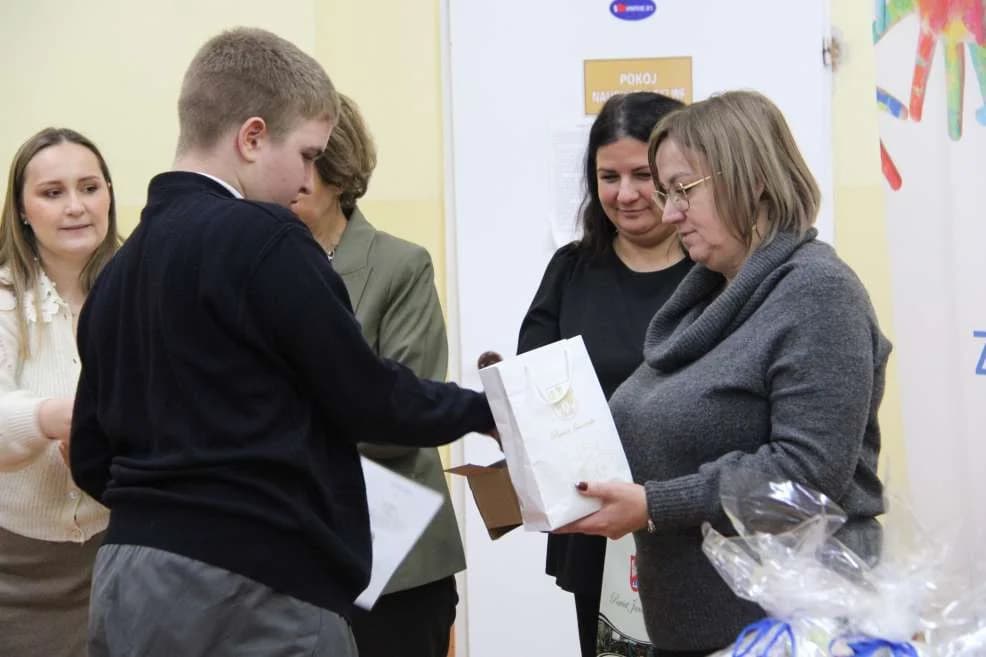 Wojewódzki Konkurs Ortograficzny w ZSS w Jarocinie — zdjęcie 2 z 21