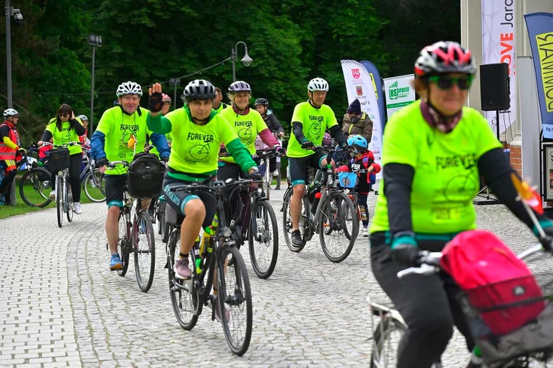 Już tradycyjnie uczestnicy rajdu ruszyli spod Pałacu Radolińskich w Jarocinie