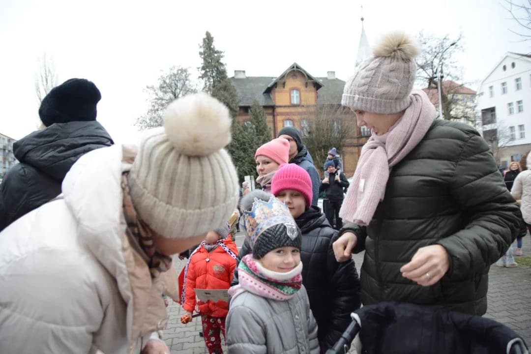 14. Jarocińskie Kolędowanie z Orszakiem Trzech Króli. Najwięcej było przedszkolaków  [ZDJĘCIA]