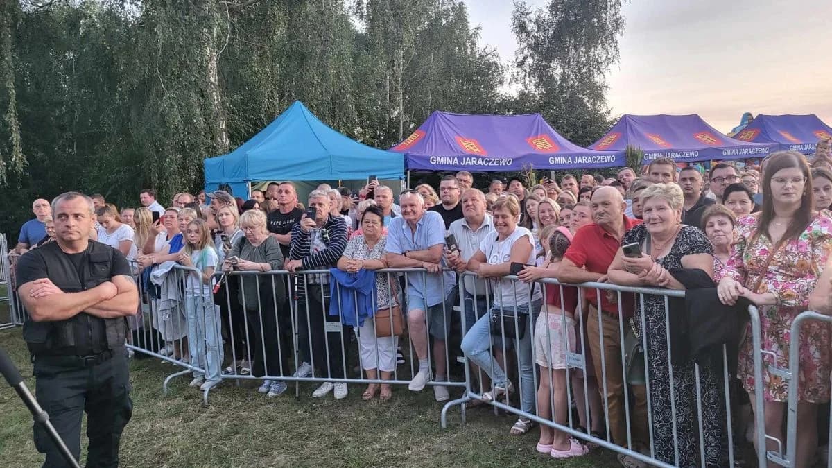 Dożynki powiatowo-gminne 2024 w Goli. Koncert Bayer Full