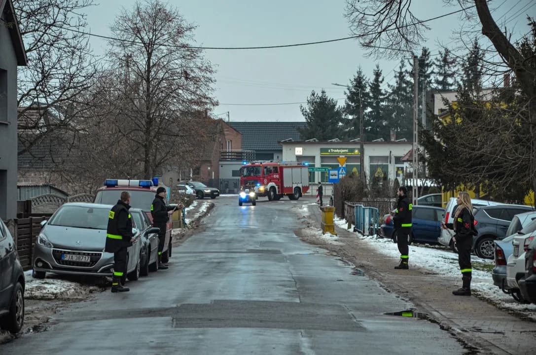 Przekazanie samochodu dla OSP Łuszczanów