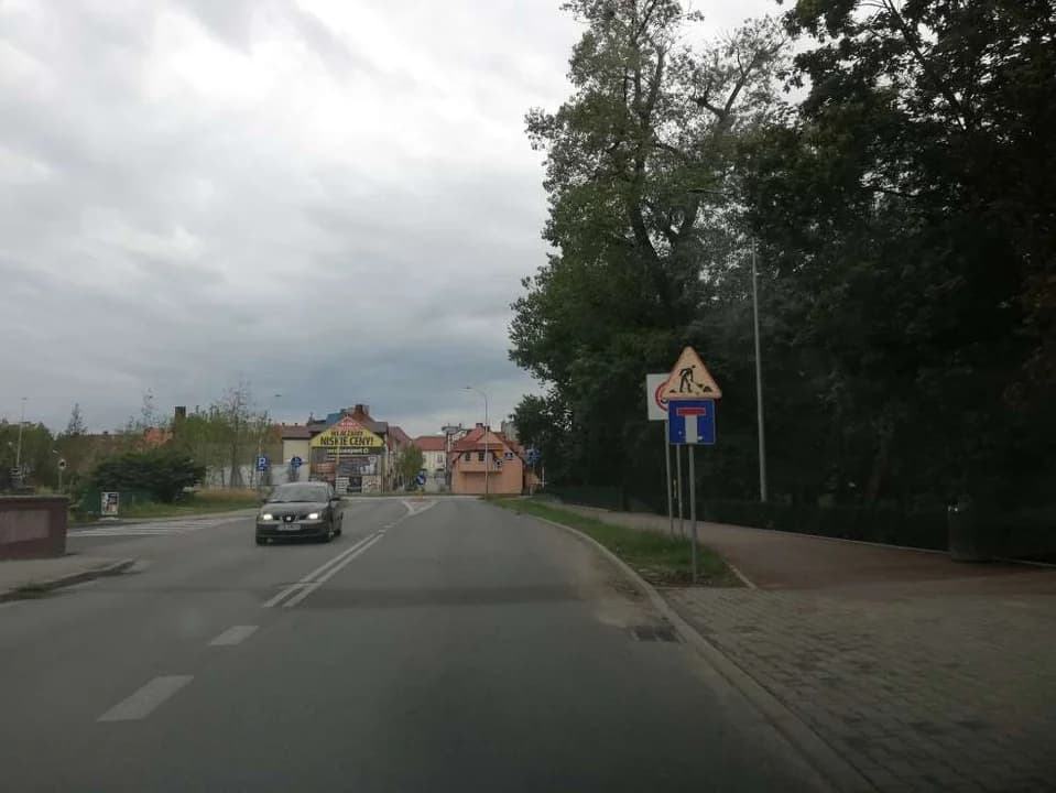 Roboty drogowe w Jarocinie. Zamknięta ul. Wojska Polskiego — zdjęcie 4 z 12