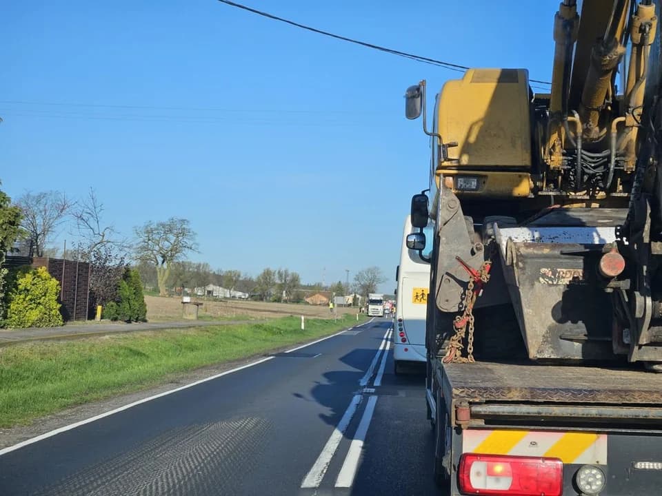 Zderzenie dwóch pojazdów na DK 12