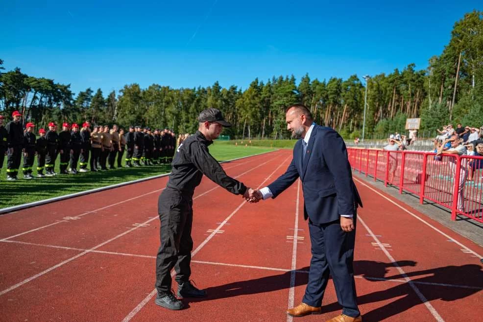Druhowie strażacy z gminy Żerków rywalizowali w zawodach sportowo-pożarniczych. Mamy wyniki [ZDJĘCIE, SONDA] — zdjęcie 6 z 116