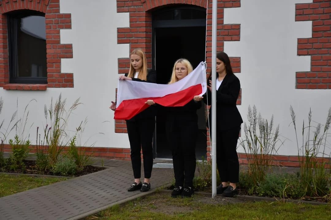 Dzięki rządowemu wsparciu wszystkie remizy OSP w gminie Żerków zyskały [ZDJĘCIA] — zdjęcie 5 z 28