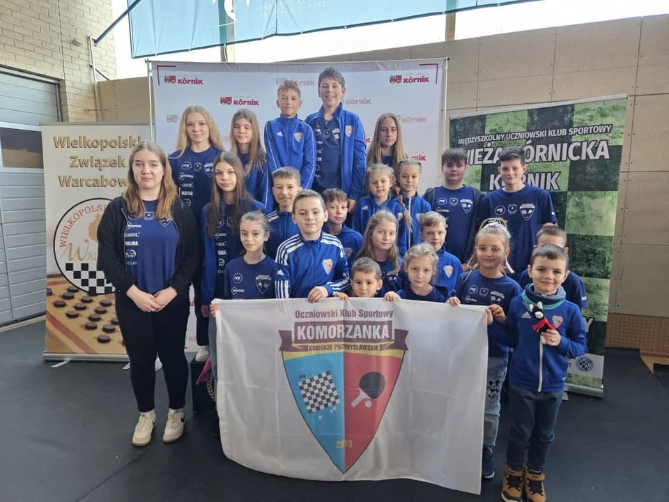 Zawodnicy UKS Komorzanka znowu na podium. Z Kórnika przywieźli 10 medali [ZDJĘCIA]
