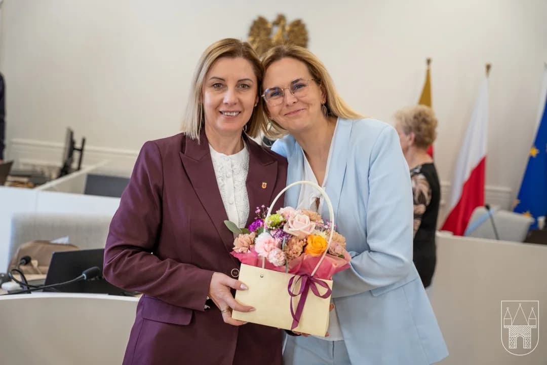 Dwa lata rządów - jaką ocenę dają burmistrzowi mieszkańcy, jaką radni? Jest piątka, ale i jedynka...