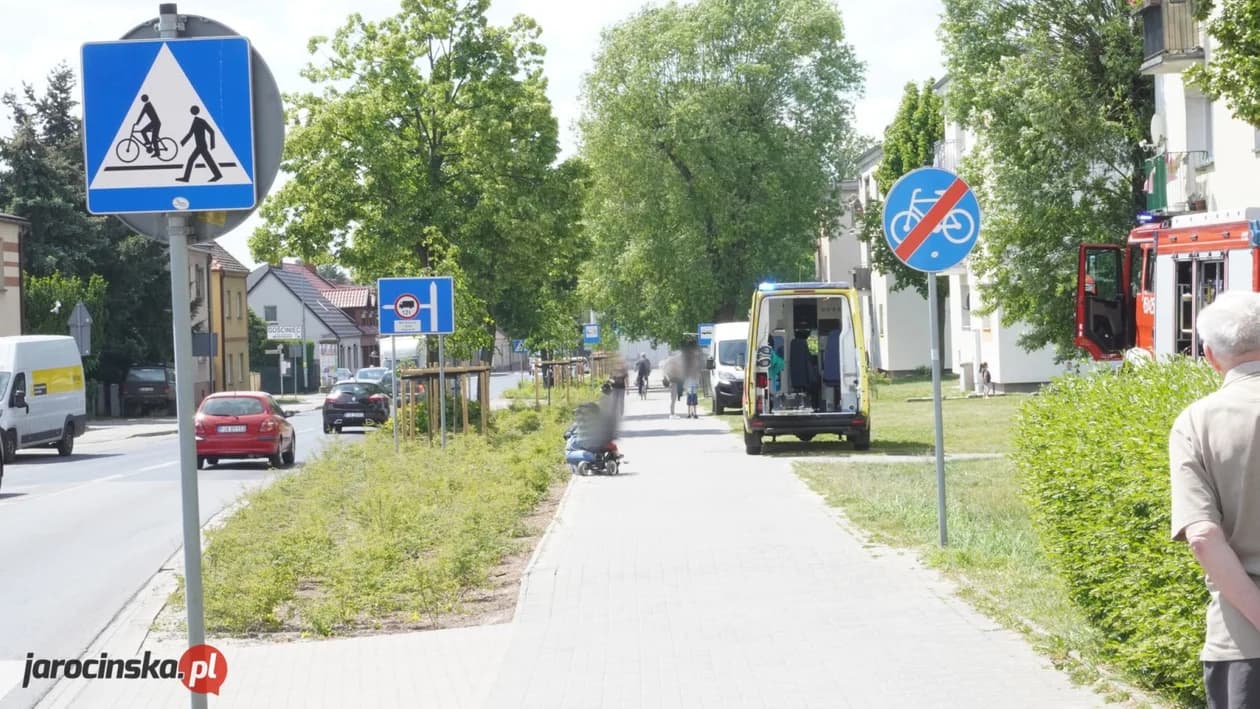 Akcja służb ratunkowych na osiedlu 1000-lecia w Jarocine