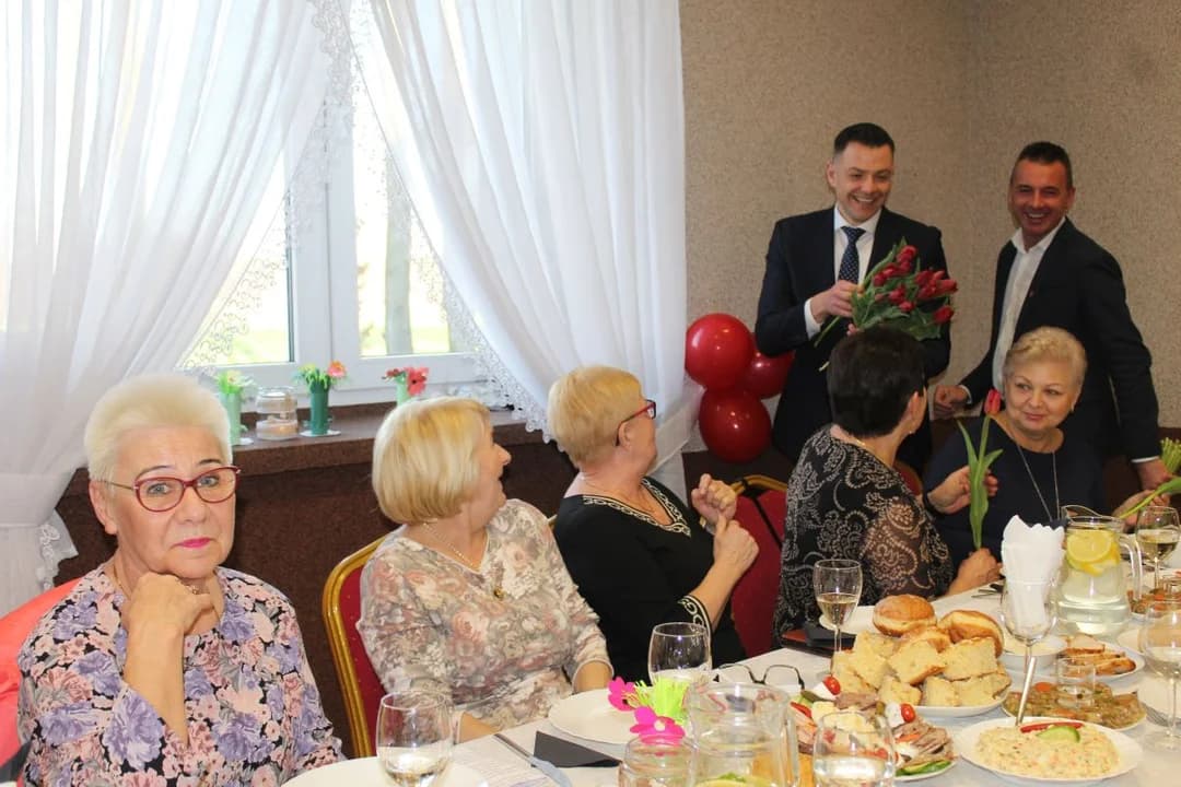 Klub Społeczny "Wilki" z Wilkowyi świętował swój "roczek" — zdjęcie 3 z 202
