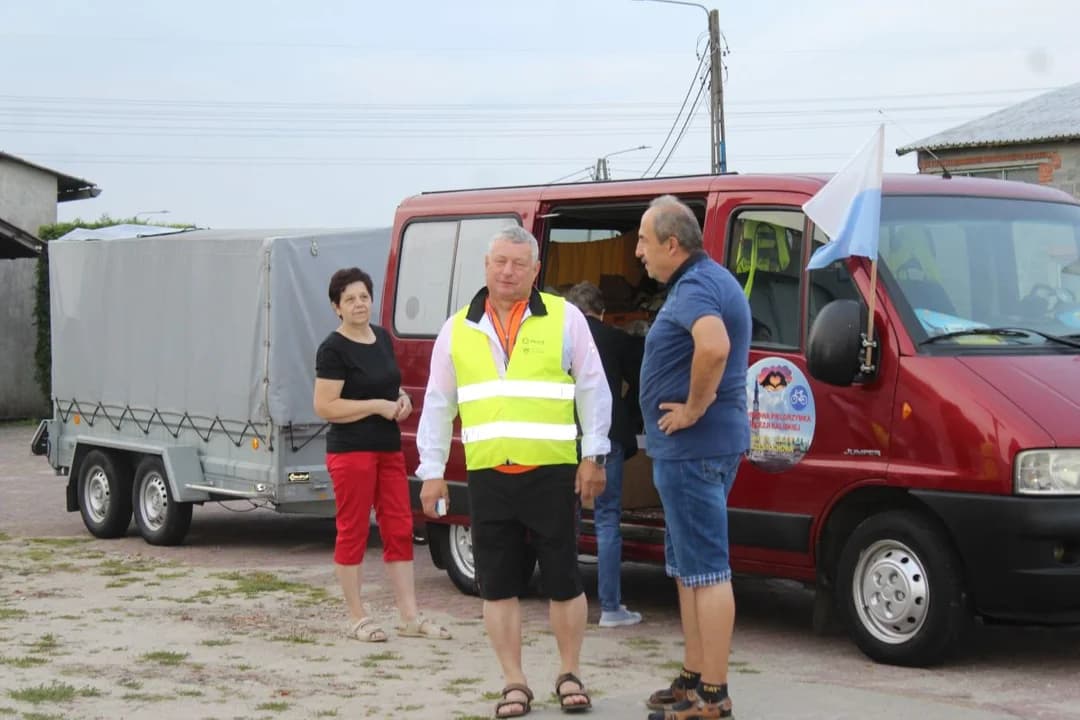 Grupa rowerowa z Jarocina jest już w drodze na Jasną Górę [ZDJECIA] — zdjęcie 4 z 77