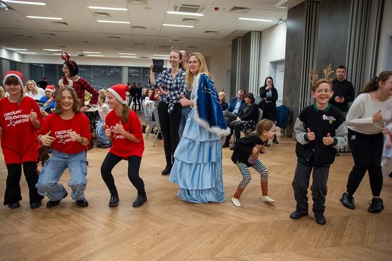 Szalone Mikołajki w Fundacji “Ogród Marzeń” z przebraną panią burmistrz [ZDJĘCIA, WIDEO]