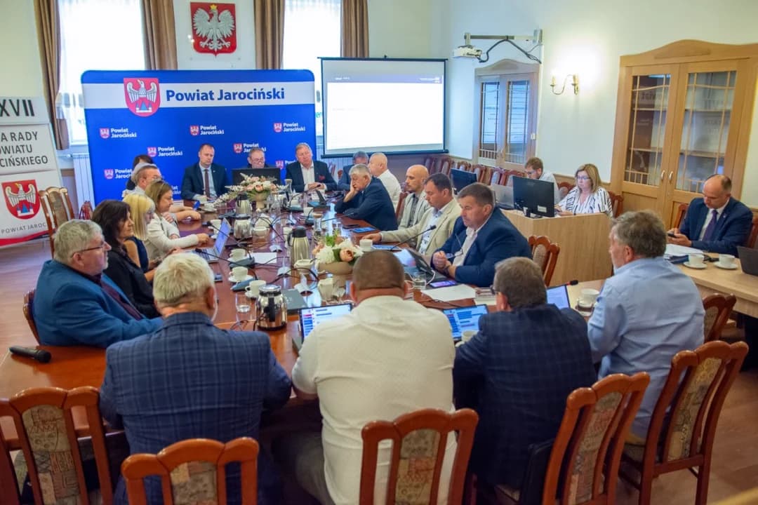 Sytuacja finansowa jarocińskiego szpitala na posiedzeniu rady powiatu [TRANSMISJA]