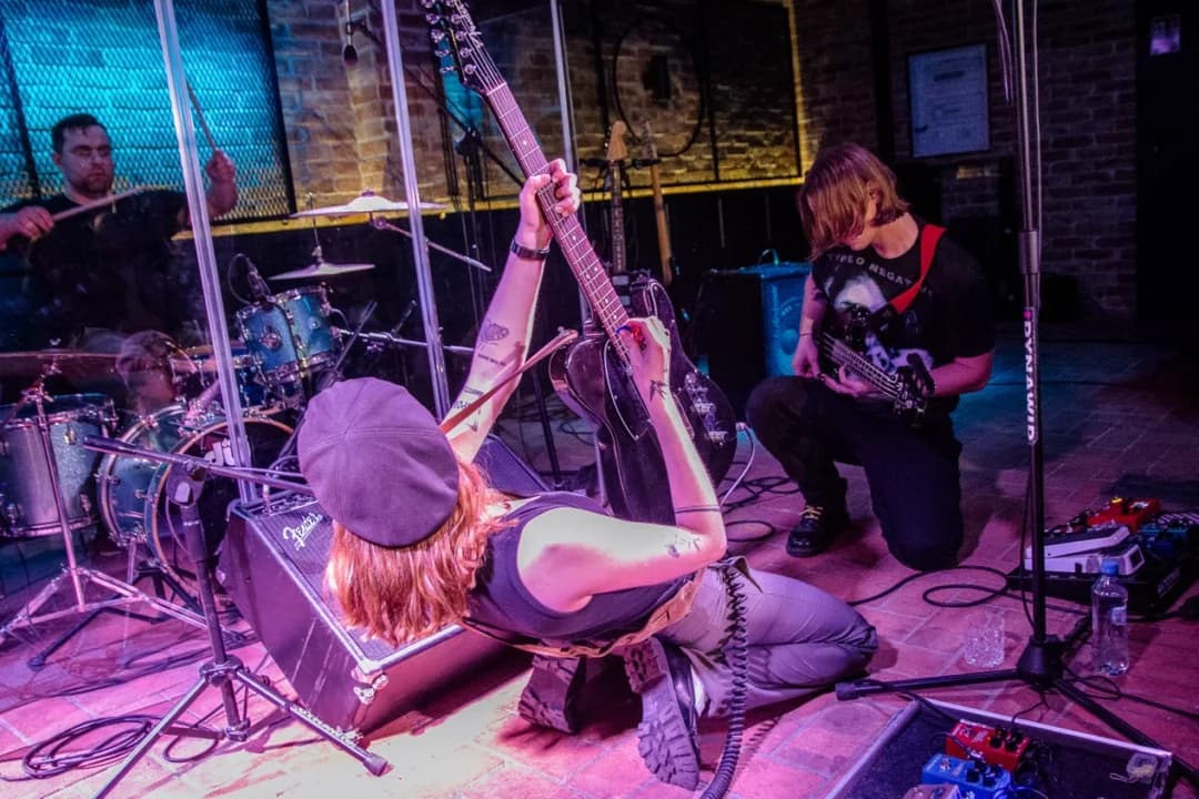 Energetyczny koncert zespołu Senders w jarocińskim Spichlerzu Polskiego Rocka [ZDJĘCIA]