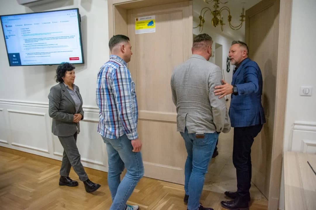 Jarocińscy radni podnieśli wynagrodzenie burmistrza. Ile będzie teraz zarabiała Urszula Wyremblewska-Korzyniewska? [ZDJĘCIA SONDA]