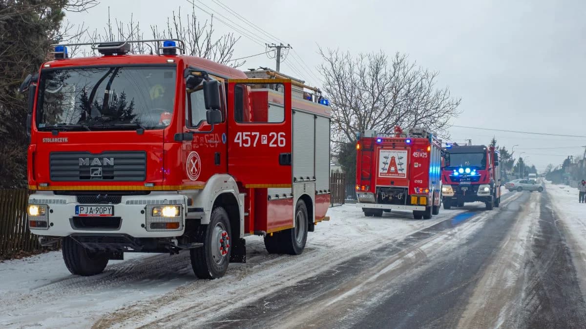 Pożar sadzy w kominie w Wilkowyi