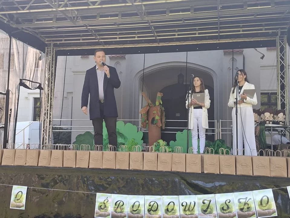 Rodzinny festyn ekologiczny w Jarocinie. Nie tylko się uczyli ale i dobrze bawili [ZOBACZ ZDJĘCIA] — zdjęcie 4 z 99