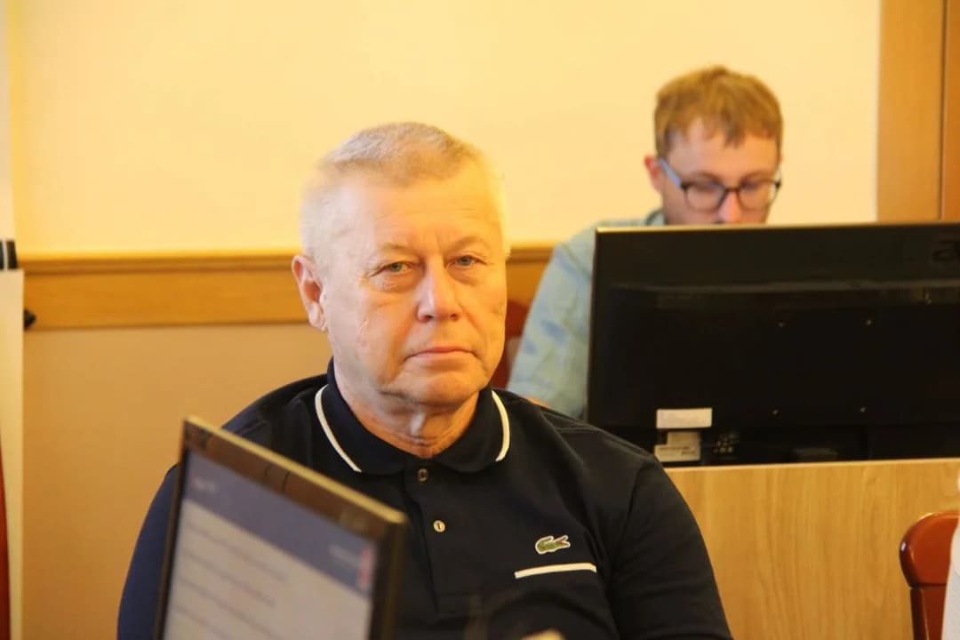 W głosowaniu wziął udział między innymi rzewodniczący komisji budżetu Karol Matuszak.