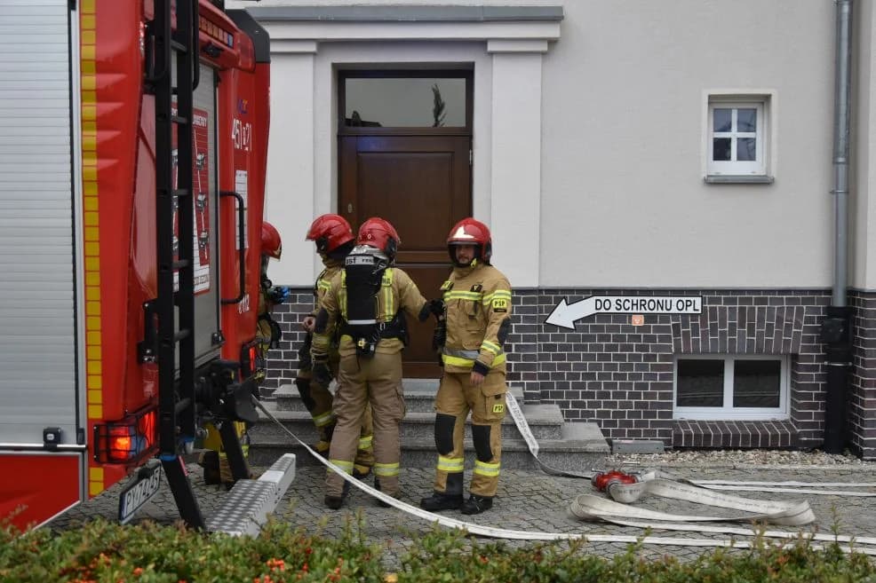Trzy zastępy strażaków na terenie jarocińskiego batalionu. WAŻNE ćwiczenia — zdjęcie 5 z 6
