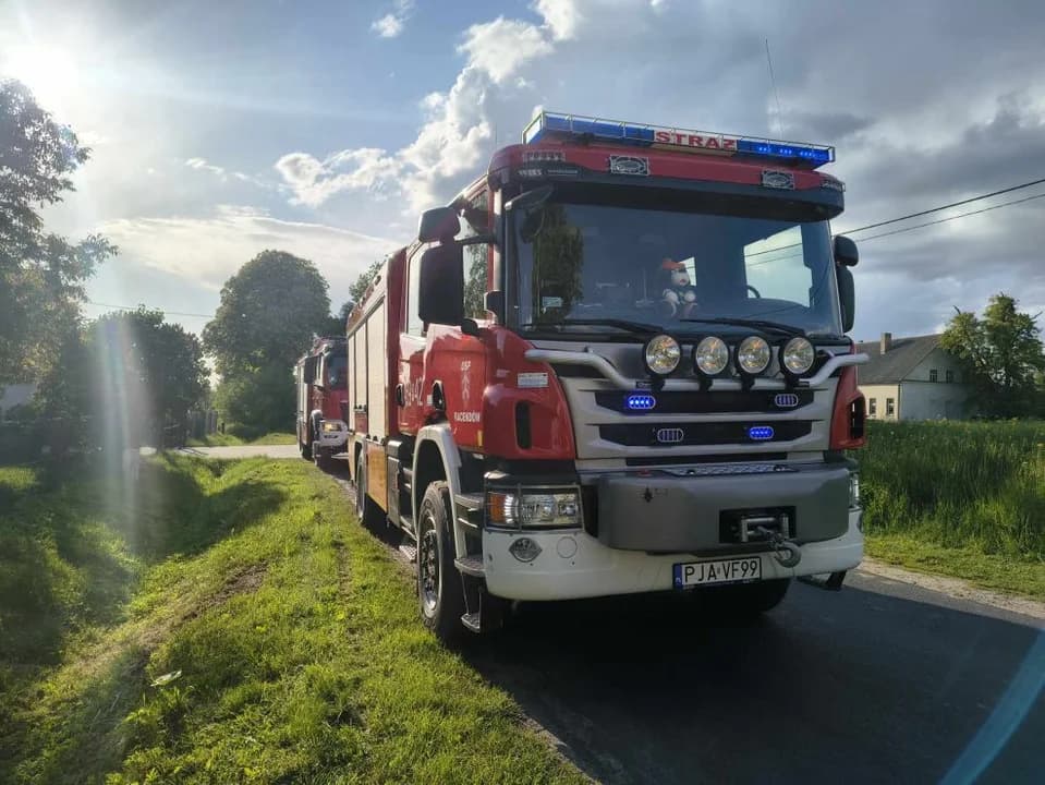 Pijany kierowca zakończył jazdę w rowie. Co miał jeszcze na sumieniu? — zdjęcie 2 z 3