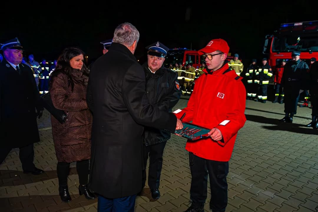 Przekazanie wozu bojowego dla OSP Jaraczewo