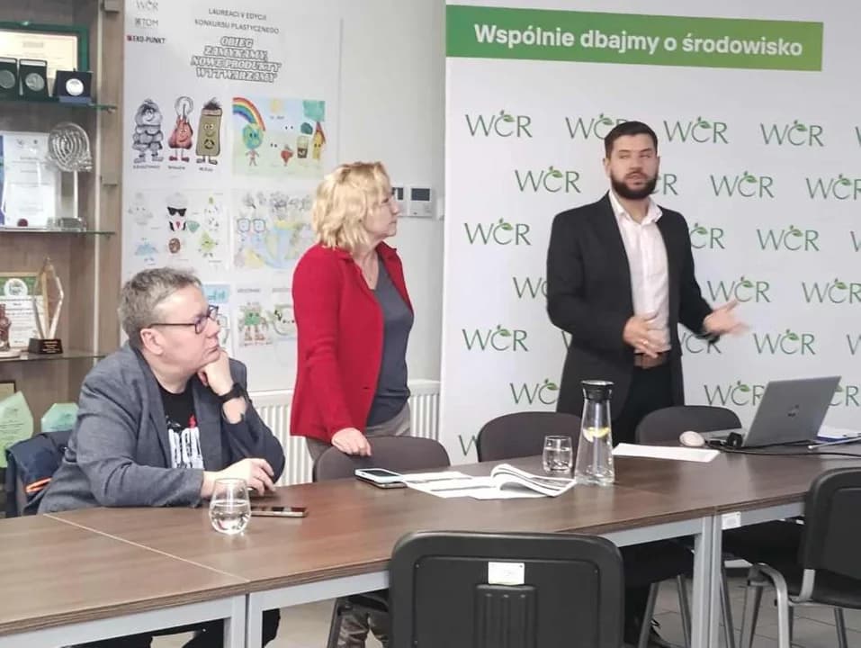 Przewodniczący osiedli i sołtysi z gminy Jarocin w WCR-ze — zdjęcie 3 z 42