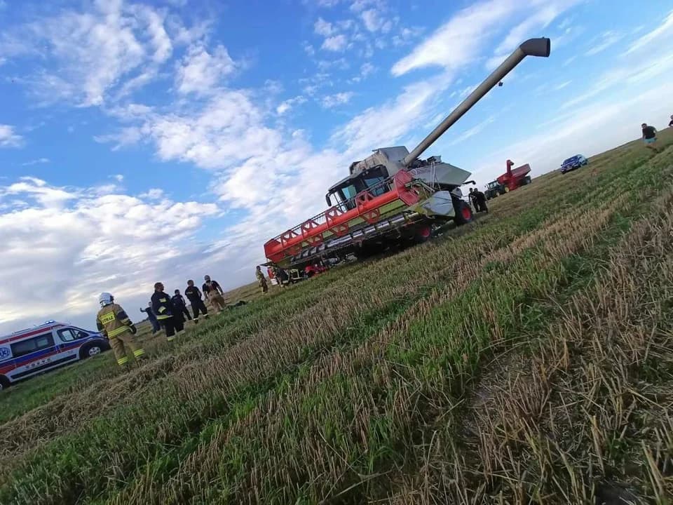 Tragedia na polu w Wolicy Pustej. Nie żyje 65-letni kombajnista