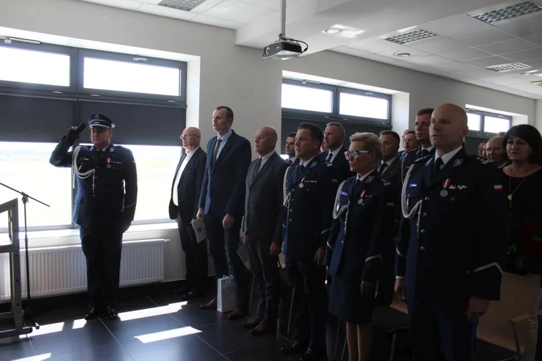 Święto Policji w Jarocinie. Komendant: Wasza służba to jest znacznie więcej niż tylko praca [ZDJĘCIA, FILM] — zdjęcie 4 z 52