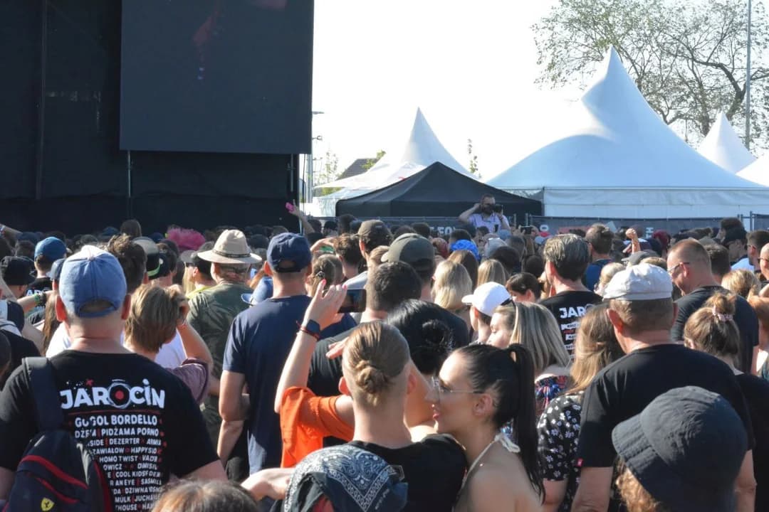 Ludzie na Jarocin Festiwal 2024