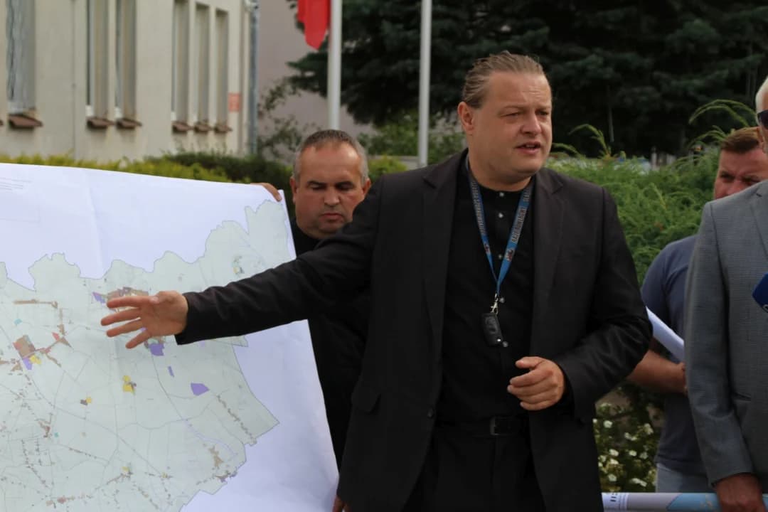 Zagroził wójtowi referendum. Włodarz odpowiada — zdjęcie 5 z 26