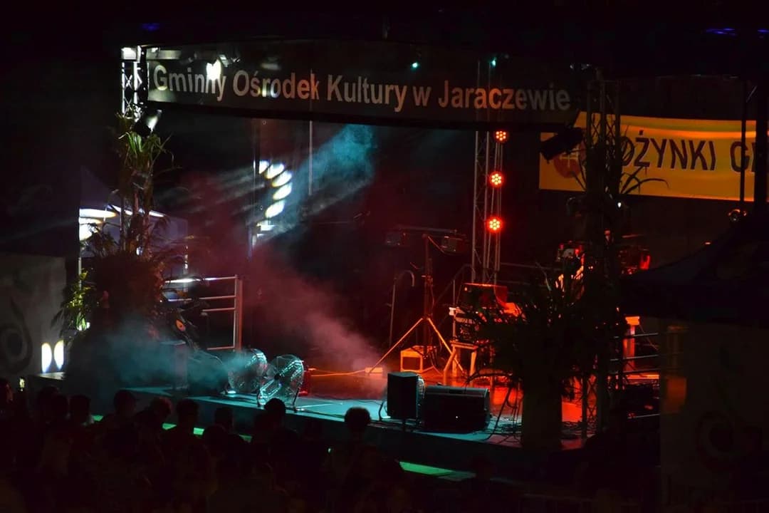 Zabawa na dożynkach gminnych w Jaraczewie