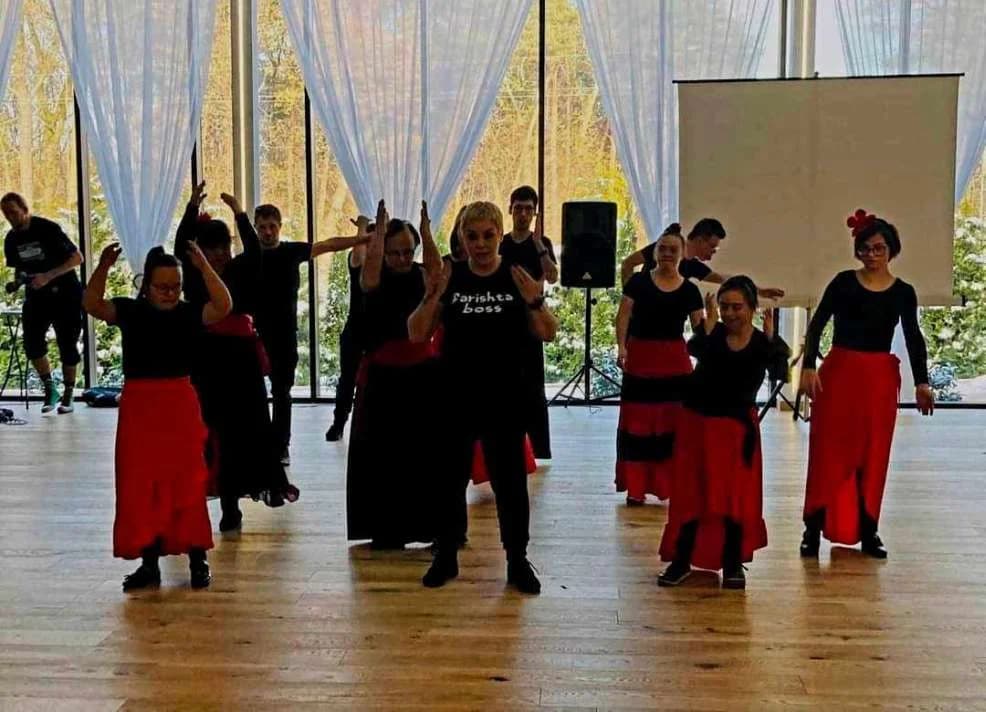 Zabawa w Warsztatach Terapii Zajęciowej w Jarocinie — zdjęcie 2 z 5