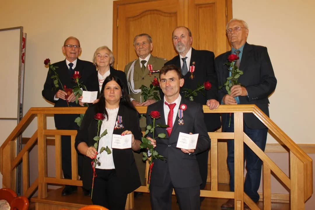 Spotkanie kombatantów w Jarocinie. Wręczyli medale i przekazali kasety do muzeów [ZDJĘCIA]