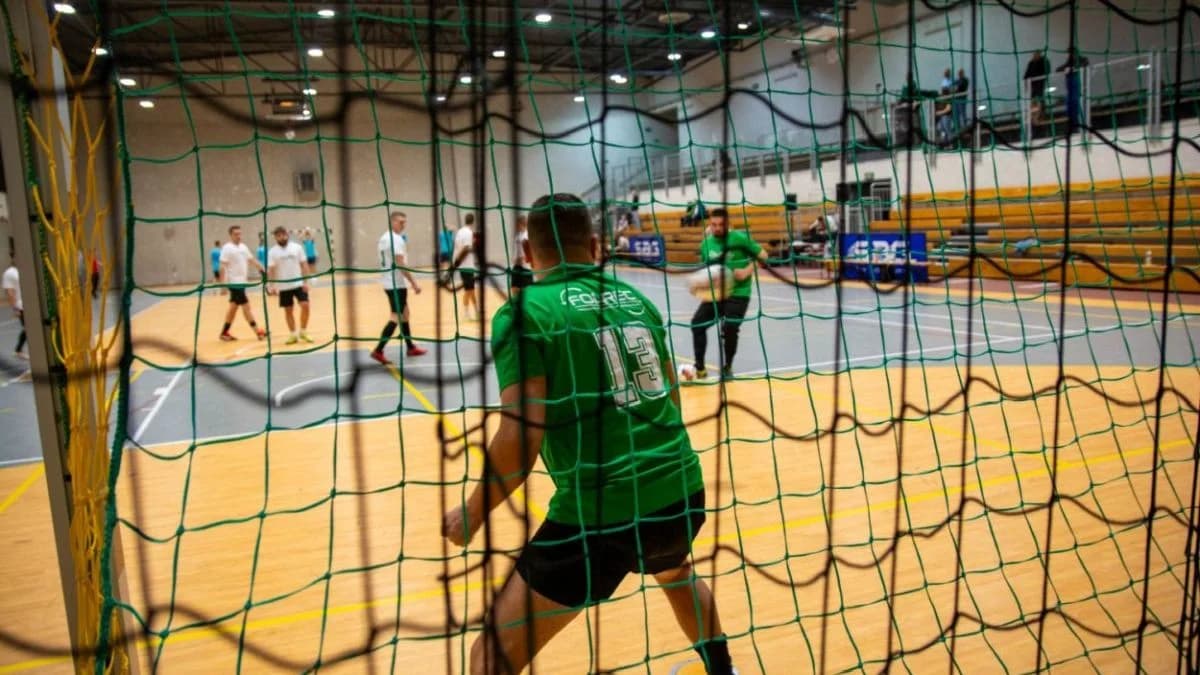 Pierwsza kolejka Jarocińskiej Ligi Halowej Piłki Nożnej