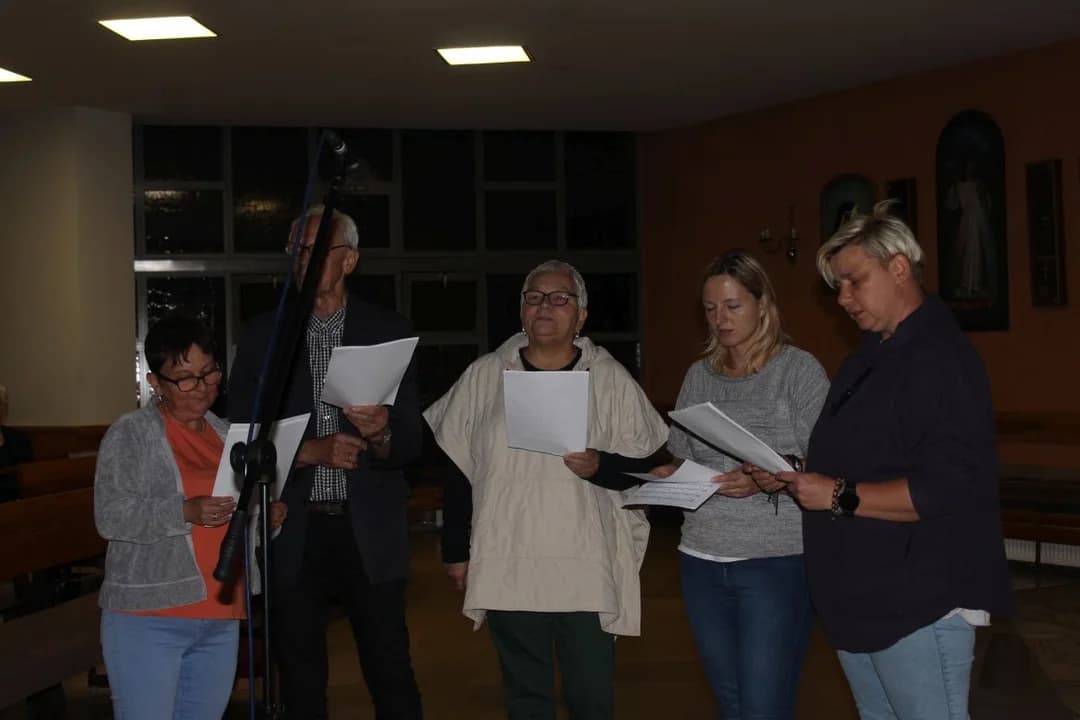 U franciszkanów w Jarocinie z okazji odpustu błogosławiono zwierzęta — zdjęcie 5 z 127