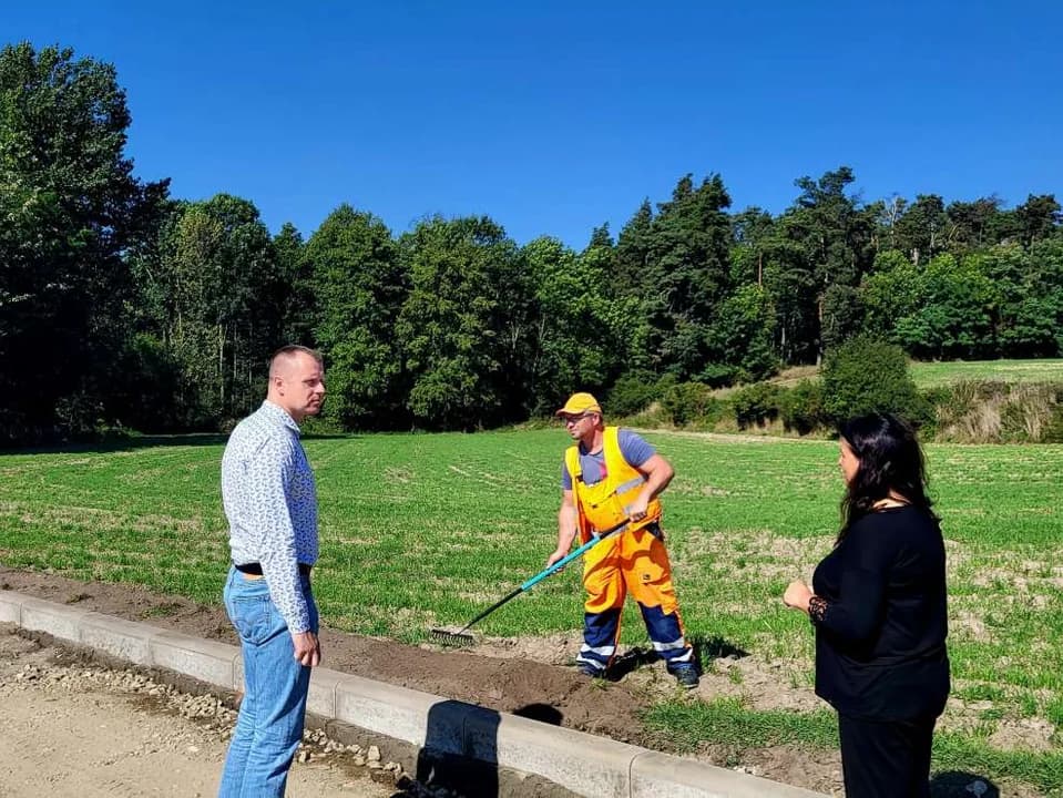 Przebudowa drogi Żerków-Bieździadów — zdjęcie 5 z 14