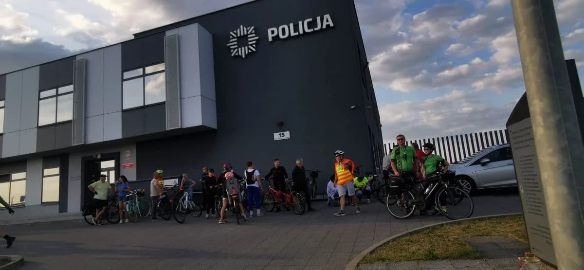Trwają przejażdżki z RoweLOVE Jarocin. Zobacz, gdzie byli i co jeszcze zaplanowano w Tygodniu RoweLOVYM [ZDJĘCIA] — zdjęcie 2 z 47