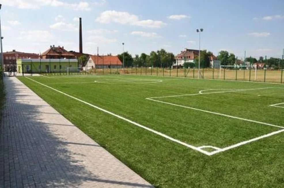 Kompleks boisk sportowych przy szkole w Witaszycach zostanie poddany gruntownej modernizacji