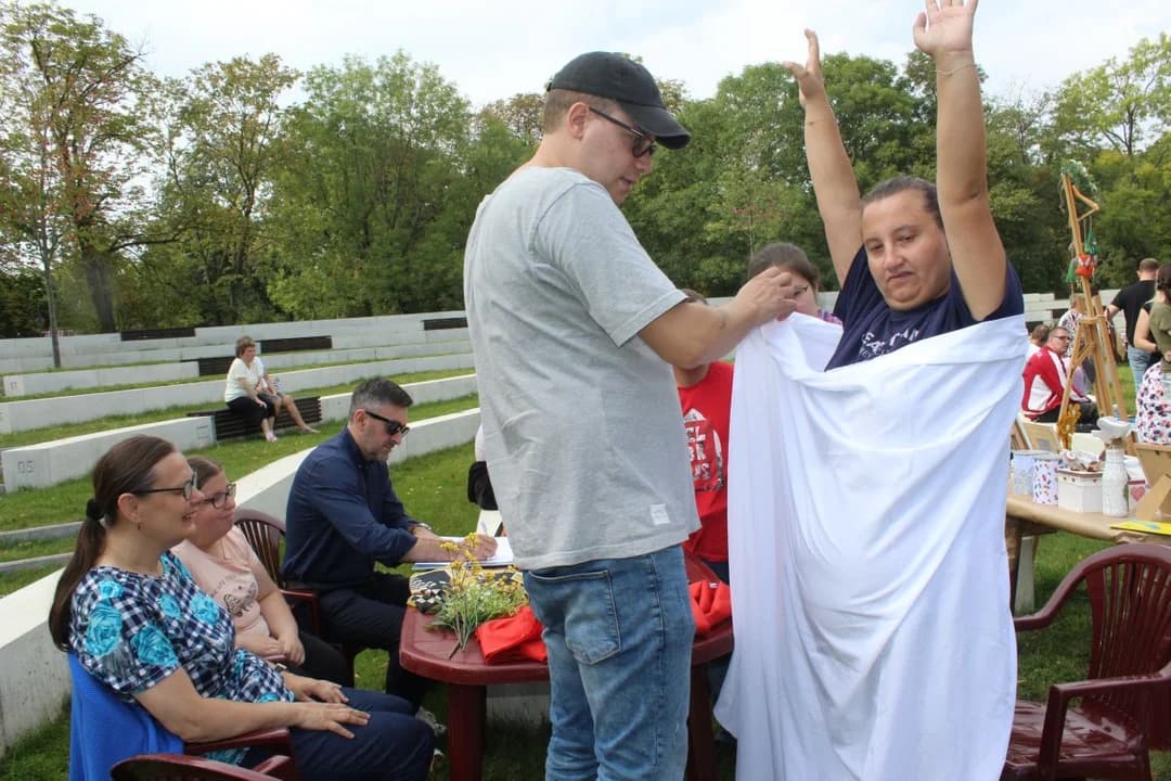 Prezentacje plastyczne w ramach XVII Przeglądu Twórczości Osób Niepełnosprawnych w Jarocinie — zdjęcie 5 z 86