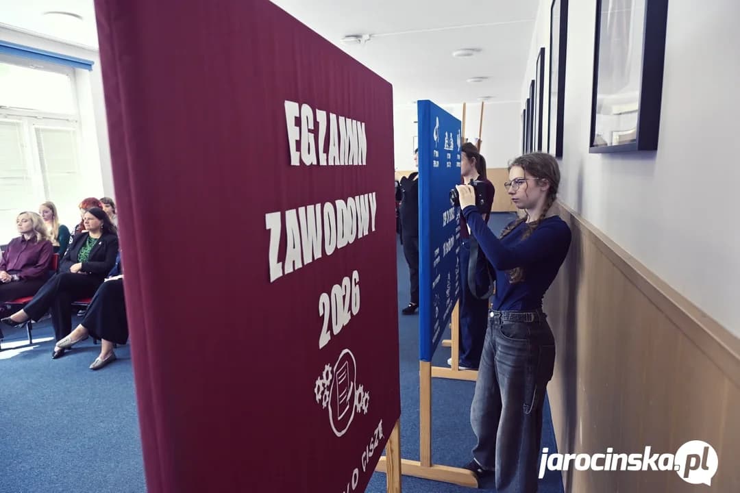 Finał VI Powiatowego Konkursu Fotograficznego Cztery Pory Roku w ZSP-B Tarce — zdjęcie 6 z 31