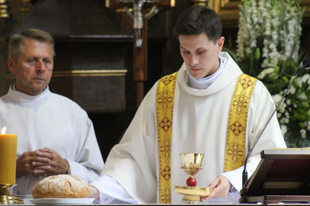 Diakon z Chrzana przyjmie święcenia kapłańskie w Poznaniu. Dzień później prymicja w Dębnie [ZDJĘCIA] — zdjęcie 3 z 6