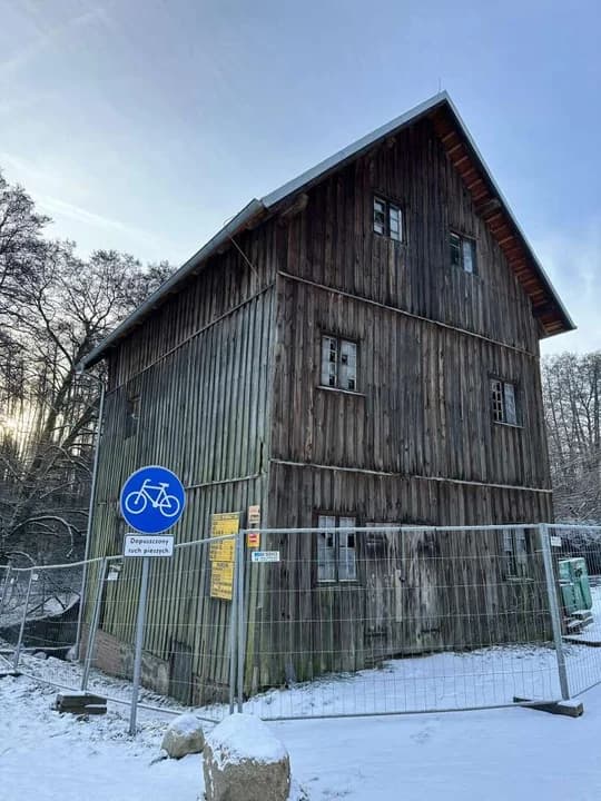 Trwa remont młyna nad Lutynią — zdjęcie 6 z 22