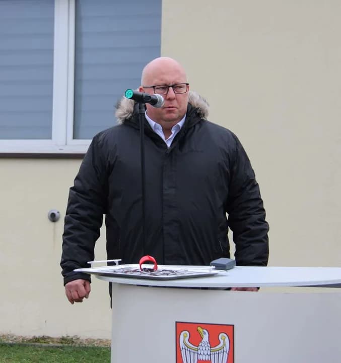 Zakończyła się przebudowa drogi powiatowej Żerków - Bieździadów [ZDJĘCIA]
