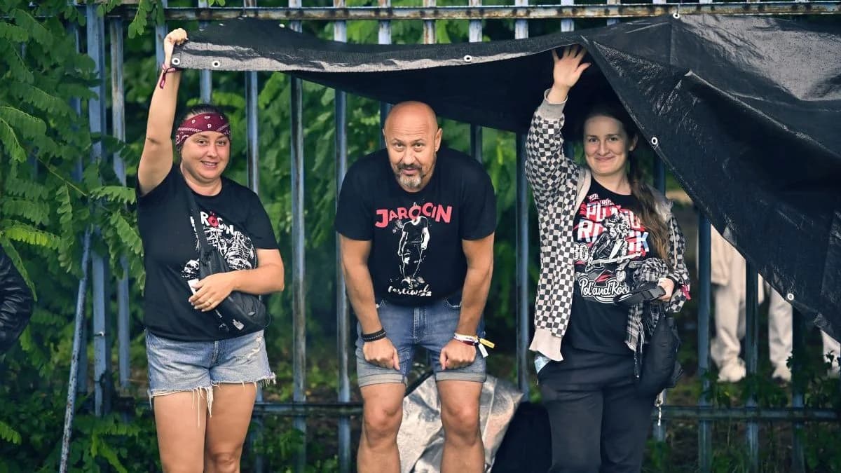 Tak bawiliście w błocie i deszczu podczas pierwszego dnia Jarocin Festiwal 2026