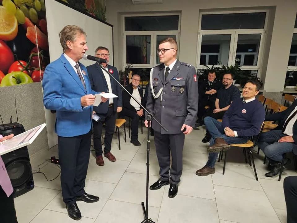Odsłonięcie pamiątkowych tablic w Witaszycach — zdjęcie 3 z 11