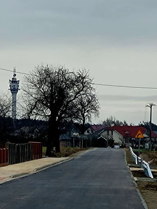 Zakończyła się przebudowa drogi powiatowej Żerków - Bieździadów [ZDJĘCIA]