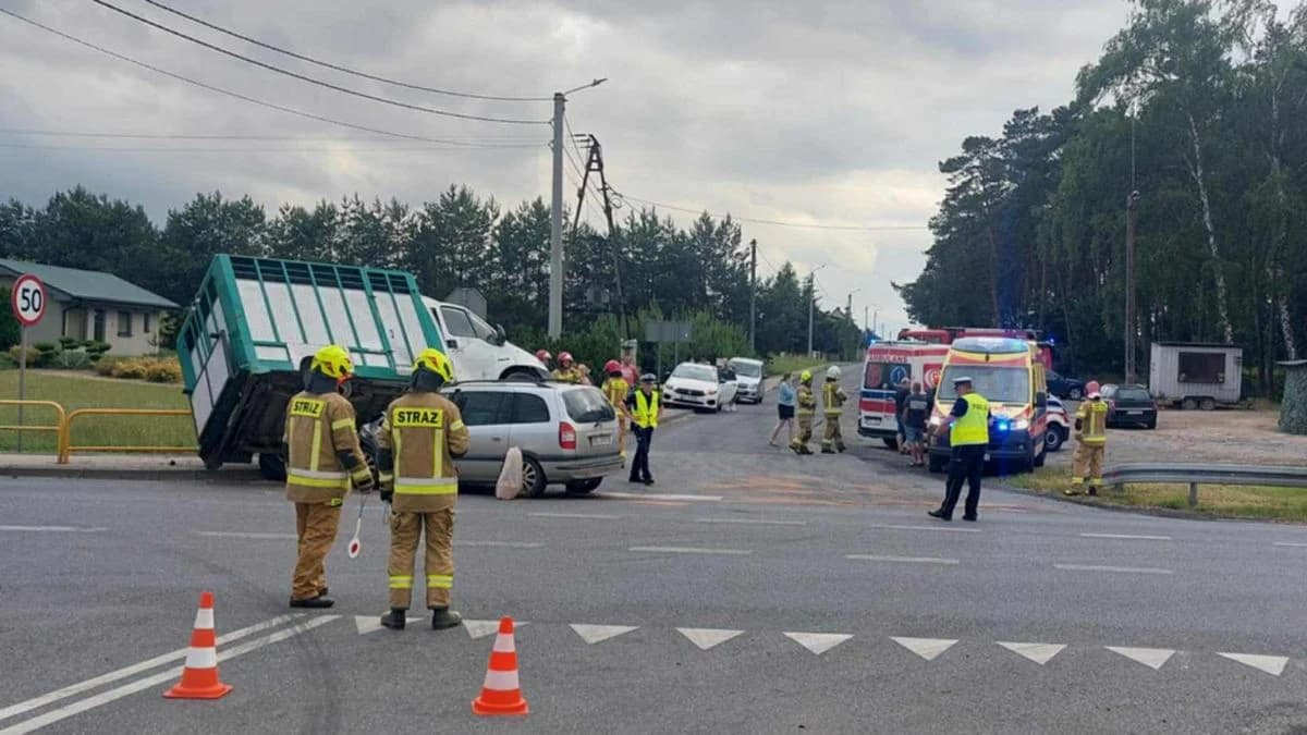 Wypadek między Kotlinem a Wyszkami na DK11