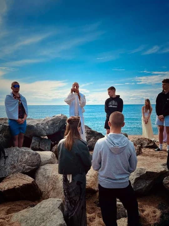 Nie tylko dobra zabawa i zwiedzanie, ale i msza św. na plaży - młodzież z jarocińskiej „dwójki” jest na wycieczce szkolnej w Hiszpanii [ZDJĘCIA] — zdjęcie 6 z 142
