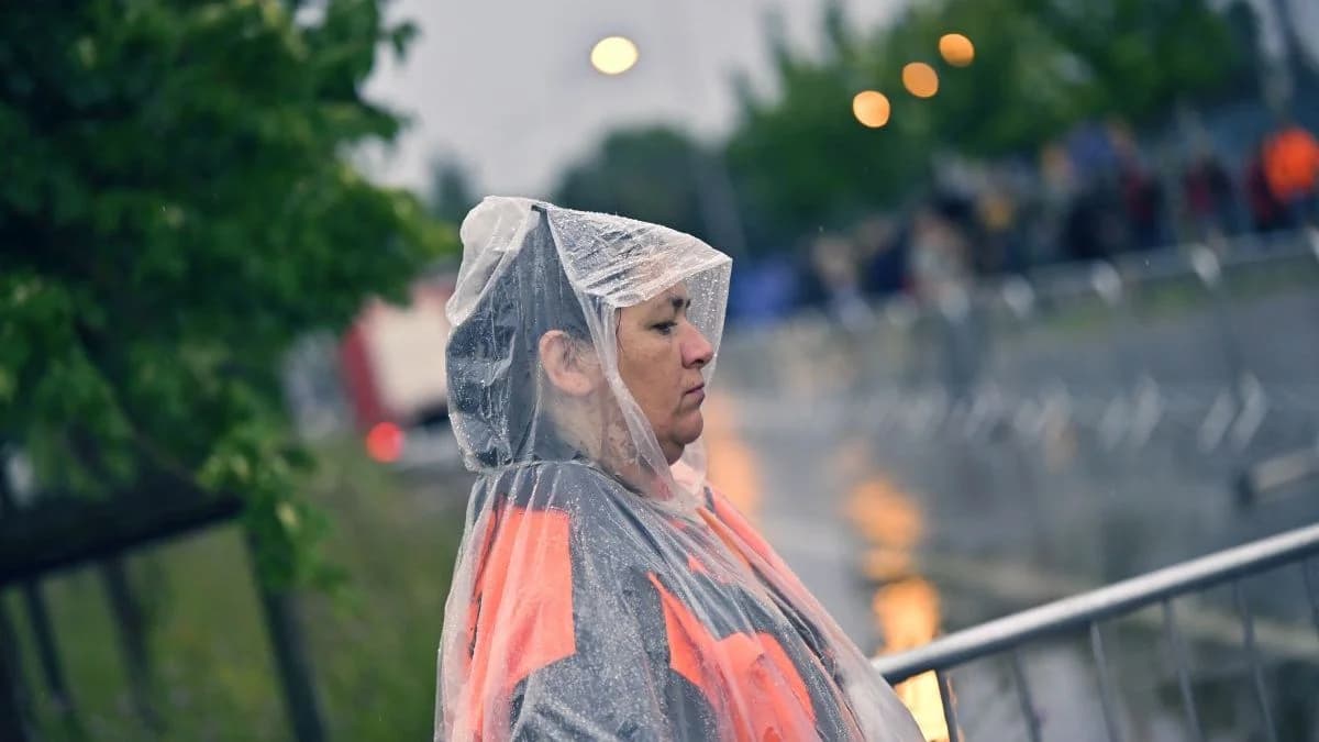 Tak bawiliście w błocie i deszczu podczas pierwszego dnia Jarocin Festiwal 2026