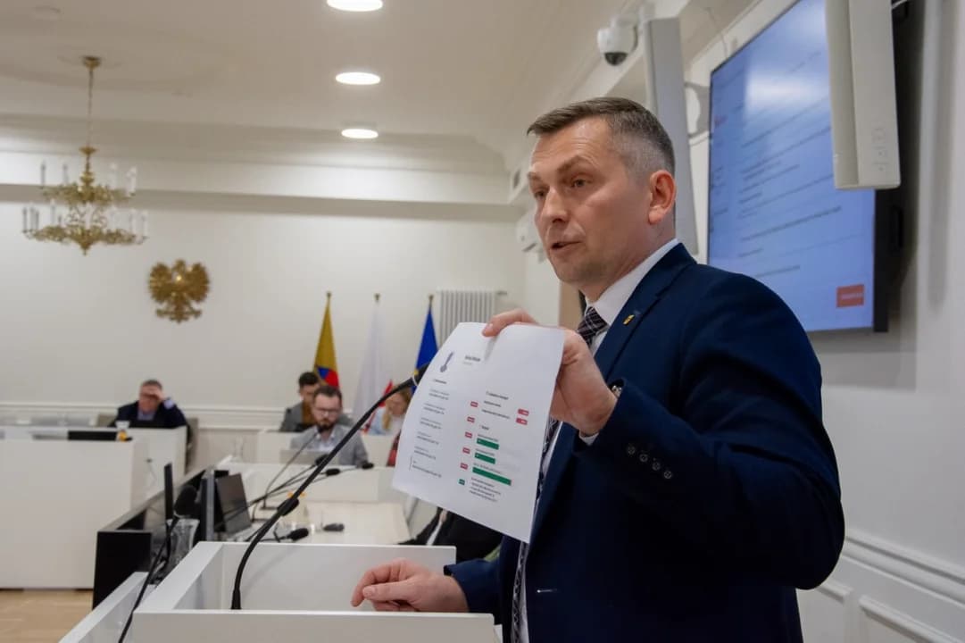 Burzliwie o nowej wysokości diet w Radzie Miejskiej w Jarocinie. Była przewodnicząca rady przeprasza [ZDJĘCIA, SONDA]