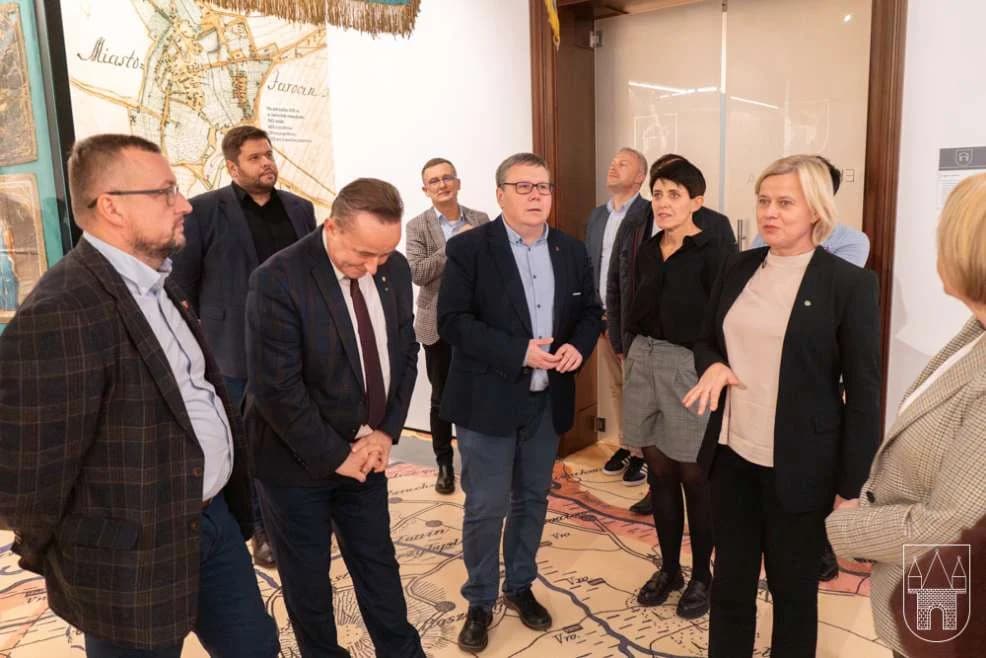 Wiceminister Kultury i Dziedzictwa Narodowego w Jarocinie — zdjęcie 4 z 8